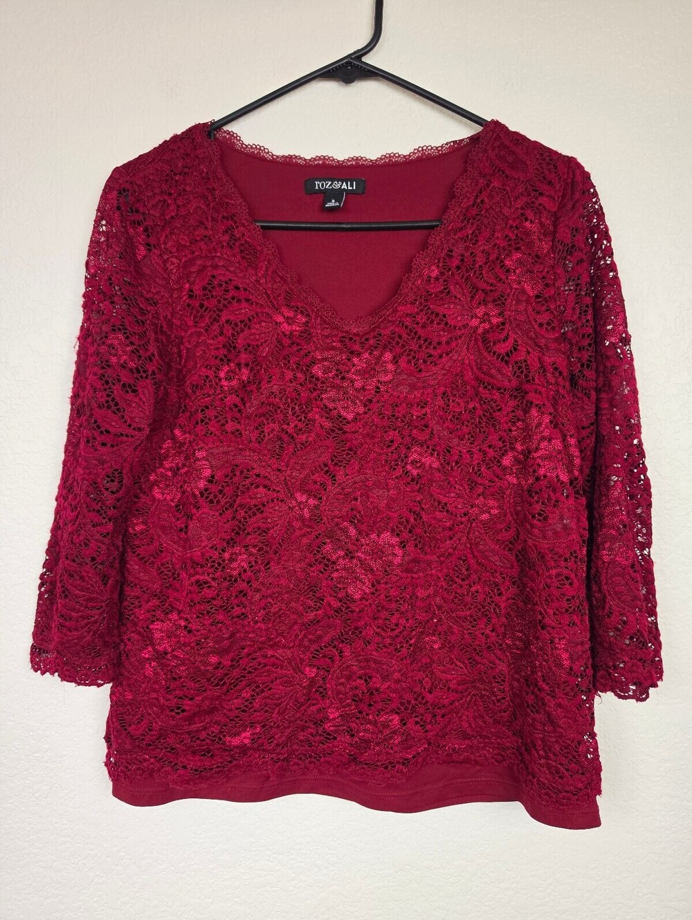 Roz & Ali Women's Y2K Burgundy Lace Overlay Top Size Small